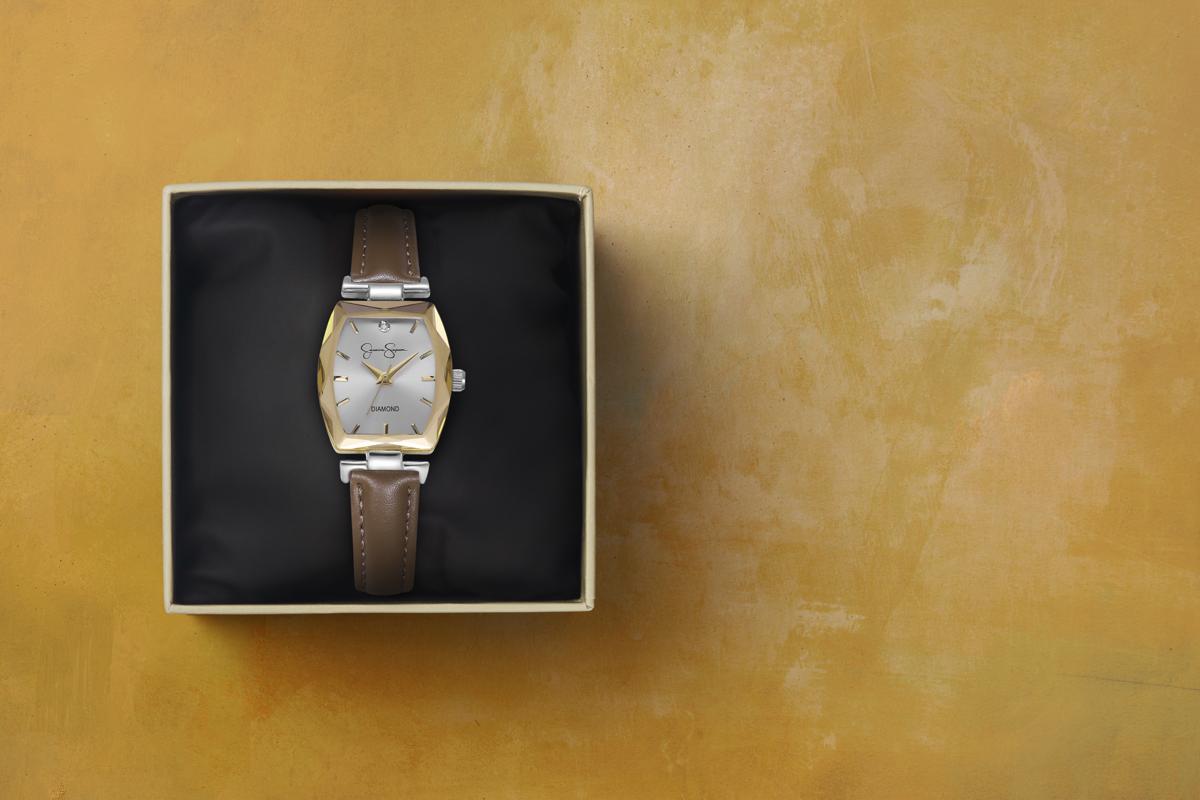 Jessica Simpson Women's Metal Band Watch | Barrel Crystal Dial | 24 MM