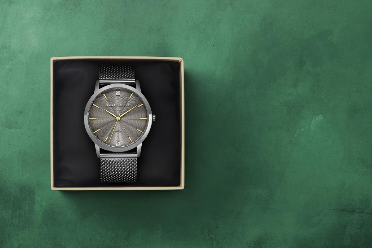 Perry Ellis Slim Diamond Mesh Men’s Watch | Round Dial | 41 MM