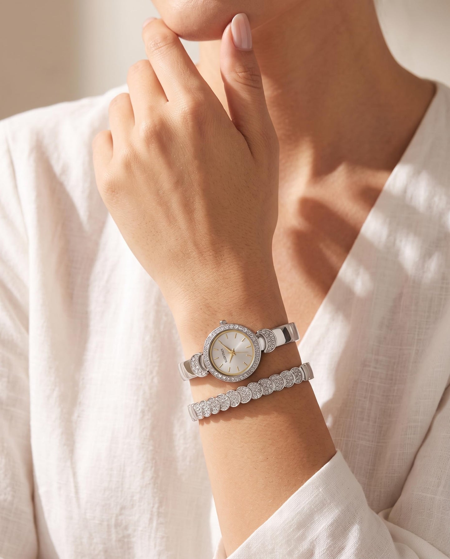 ELLEN TRACY Women's 33mm Cushion Case Quartz Bracelet Watch Metal