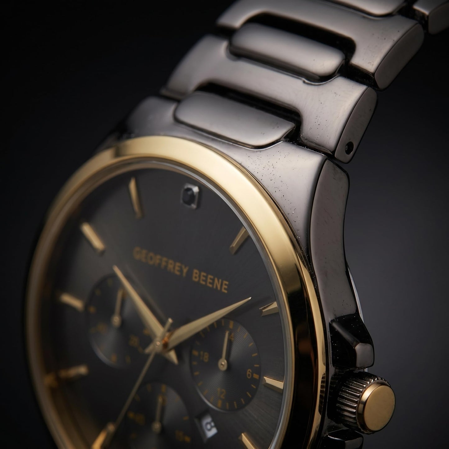 Geoffrey Beene Men's 42mm Date Analog Watch Metal Alloy Bracelet