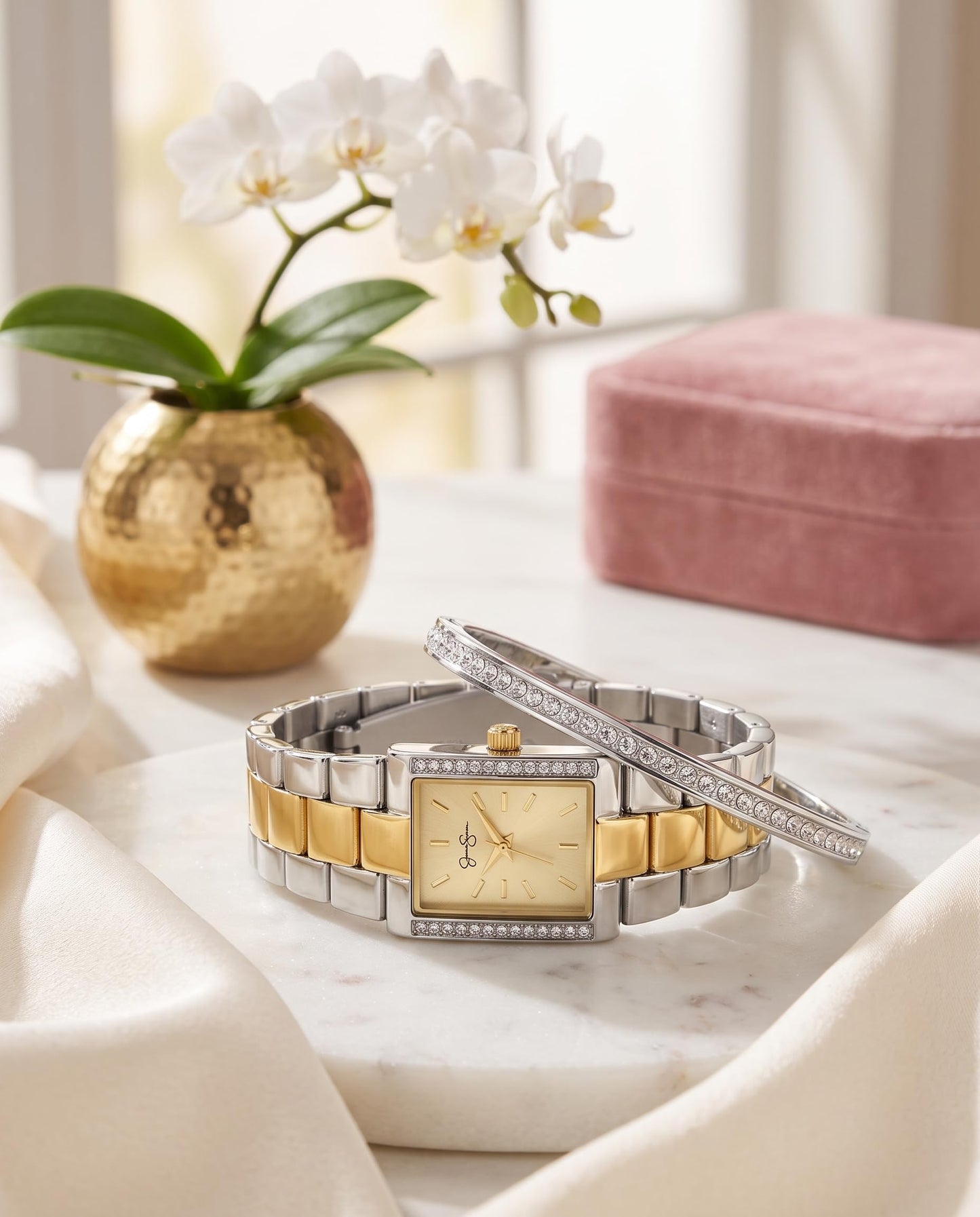 Jessica Simpson Women's 20mm Rectangular Quartz Watch Metal Bracelet