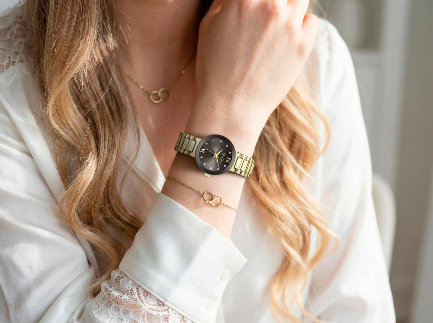 Jessica Simpson Women’s Round Gold Watch 28mm Black Sunray Dial