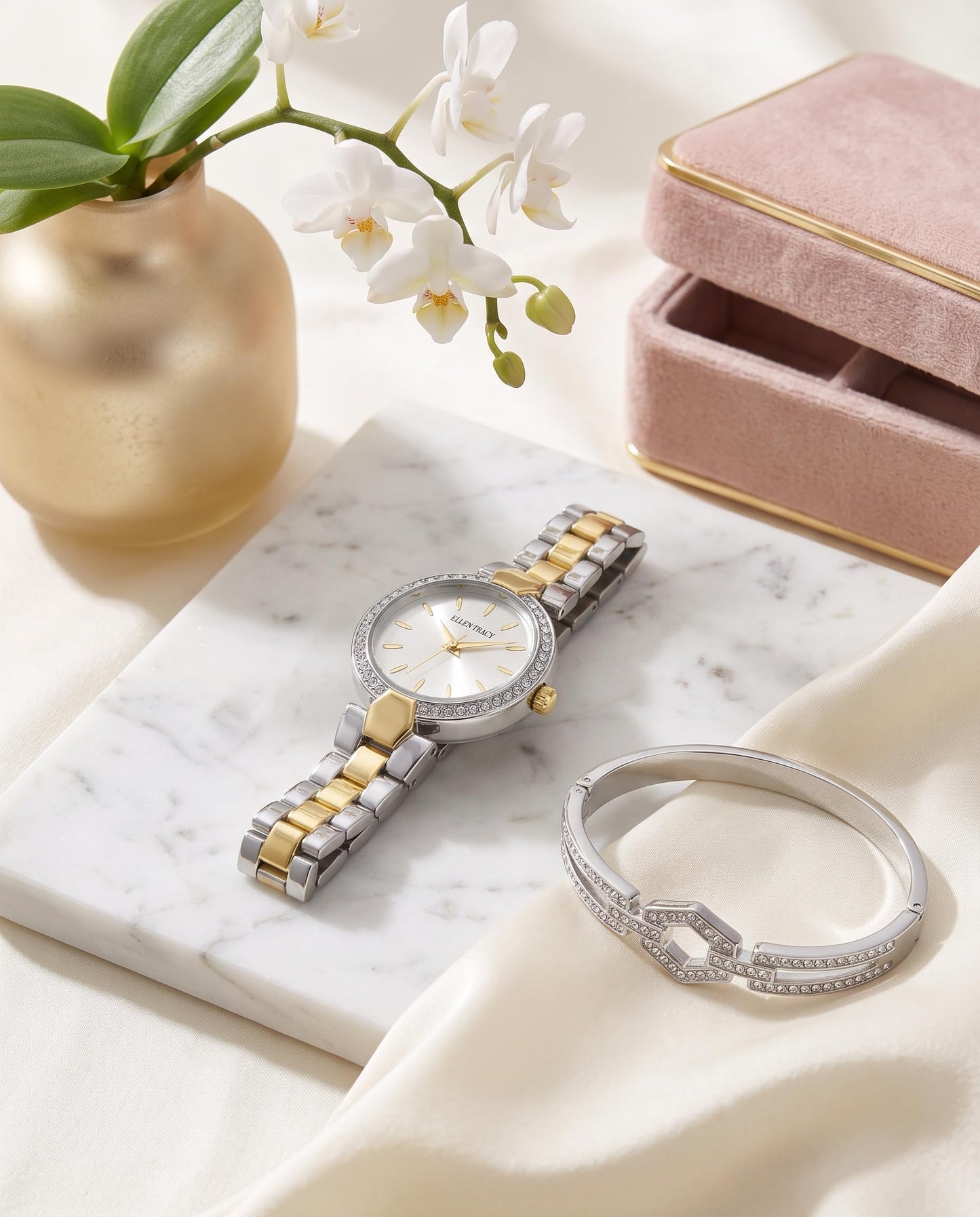 Ellen Tracy Women's 28mm Quartz Bracelet Watch Metal Alloy Link