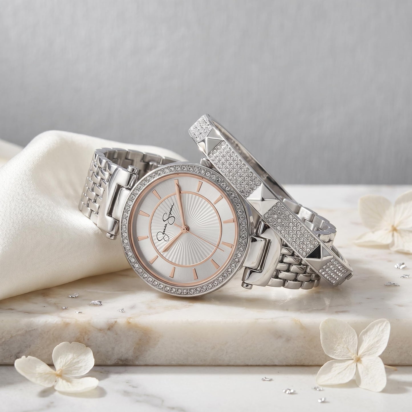 Jessica Simpson Women's 35mm Quartz Bracelet Watch Metal Alloy Link