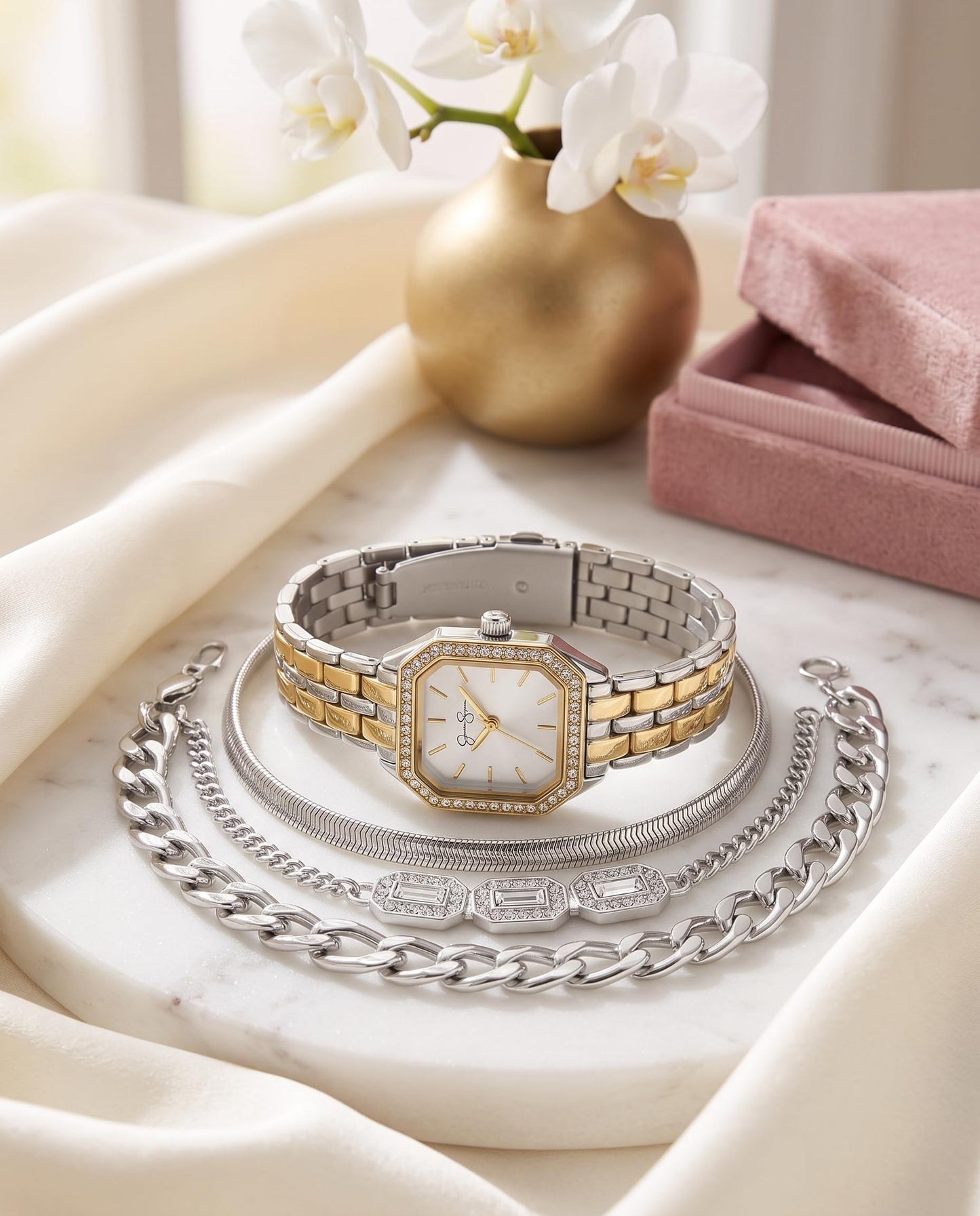 Jessica Simpson Women's 20mm Square Quartz Watch Metal Bracelet