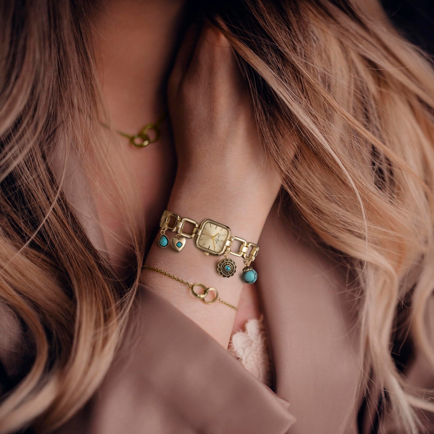 Jessica Simpson Charm Watch for Women - Gold Square 22mm Case, 4 Hanging Charms, Bracelet Style, Analog Quartz, Fashion Jewelry Accessory Gift (Gold)