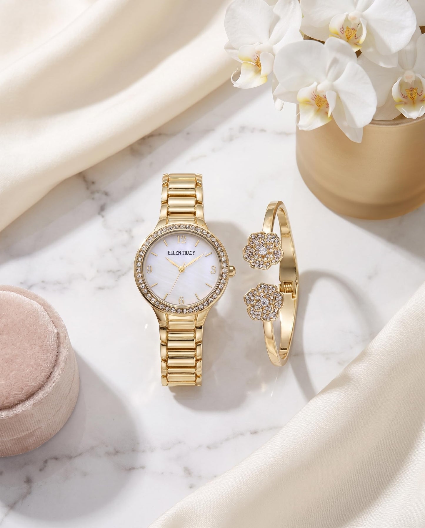 Ellen Tracy Women's 32mm Quartz Watch Solid Metal Band Foldover
