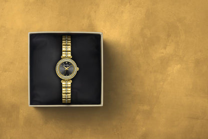 Jessica Simpson Women's Metal Band Watch | Round Crystal Dial | 21 MM