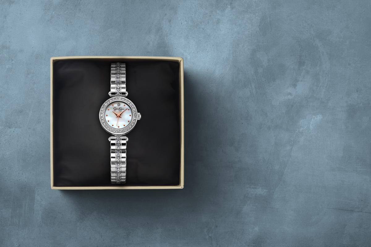 Jessica Simpson Women's Metal Band Watch | Round Crystal Dial | 21 MM