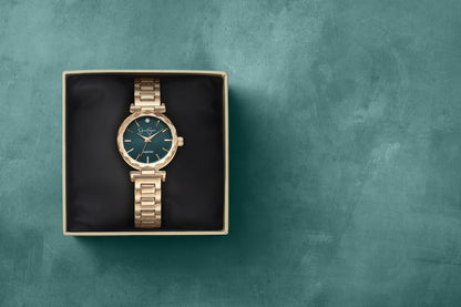 Jessica Simpson Women's Metal Band Watch | Round Crystal Dial | 27 MM