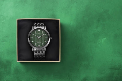 Perry Ellis Slim Diamond Metal Men’s Watch | Round | 41 MM