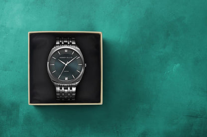 Perry Ellis Slim Diamond Metal Men’s Watch | Round Sunray Dial | 41 MM